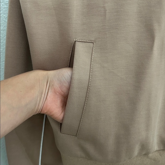 Women's Two Piece Set - Picture 11 of 16